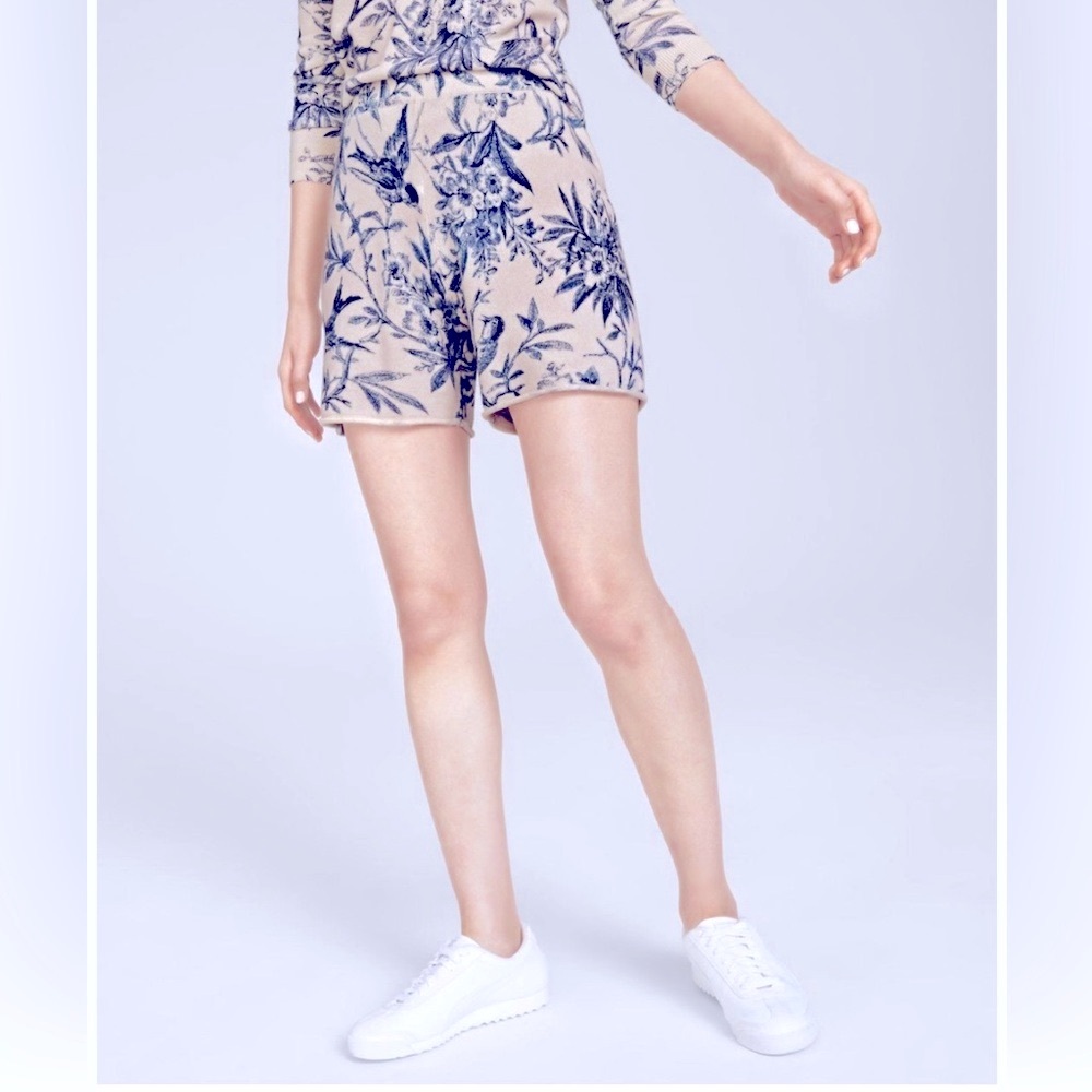 CHARTER CLUB Luxury Toilet Print 100% Cashmere Short